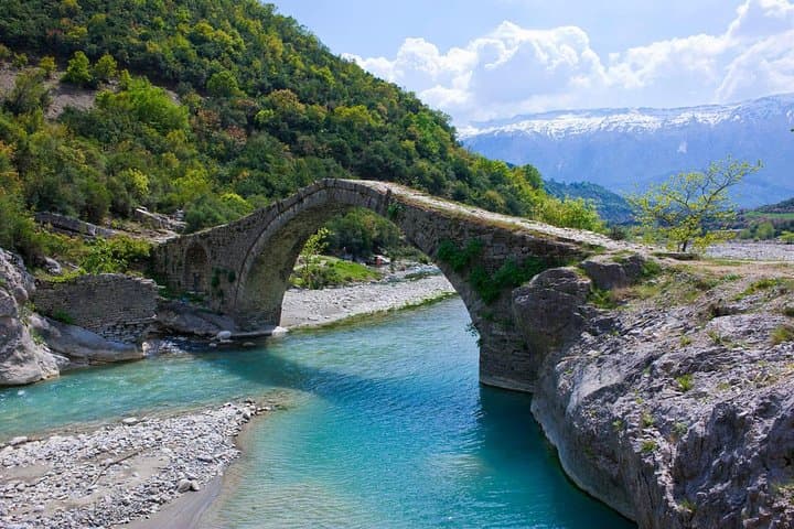 Benja Thermal Baths, Langarica Canyon & Këlcyrë Waterfall Day Trip from Sarandë photo 4