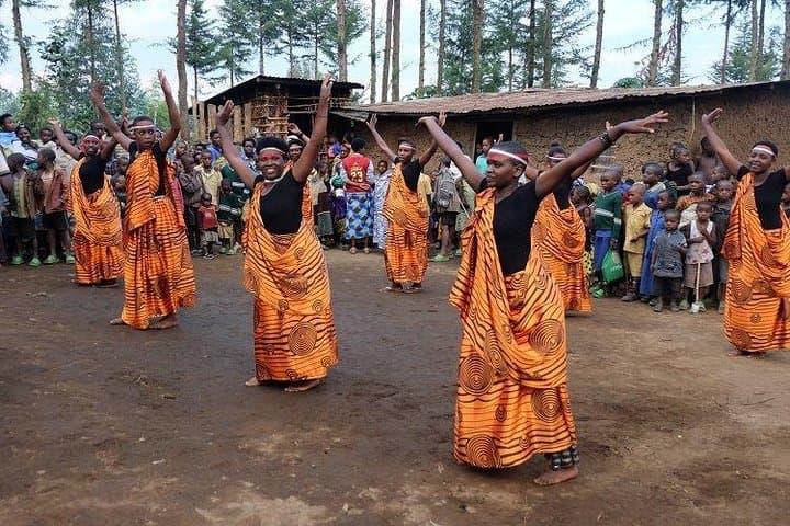 Rwandan Traditional Wedding Experience: Drumming & Dance in Kinigi