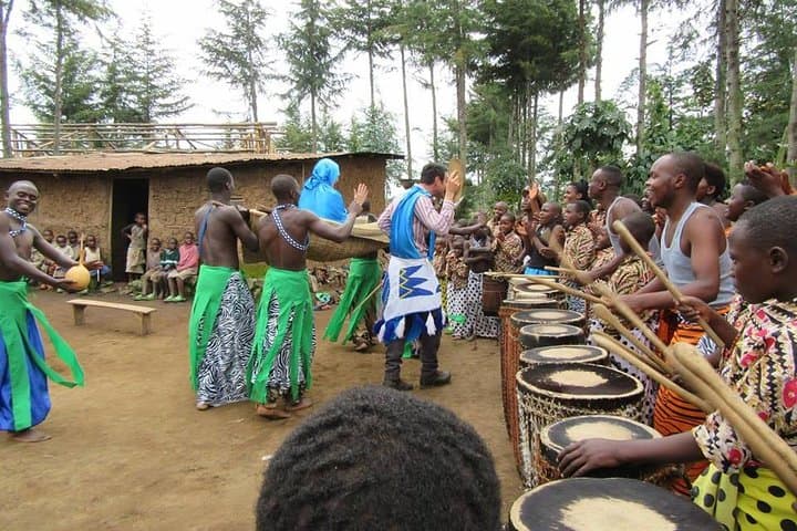 Rwandan Traditional Wedding Experience: Drumming & Dance in Kinigi photo 2