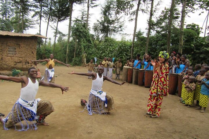 Rwandan Traditional Wedding Experience: Drumming & Dance in Kinigi photo 3