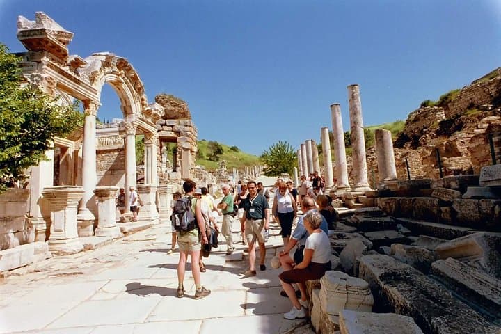 Salda Lake & Pamukkale Full-Day Tour from Side — Turkish Maldives and Travertine Terraces photo 3