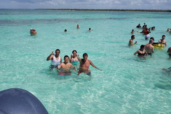 Isla Saona Day Trip from Bayahibe: Natural Pools, White Sand & Catamaran Return photo 4