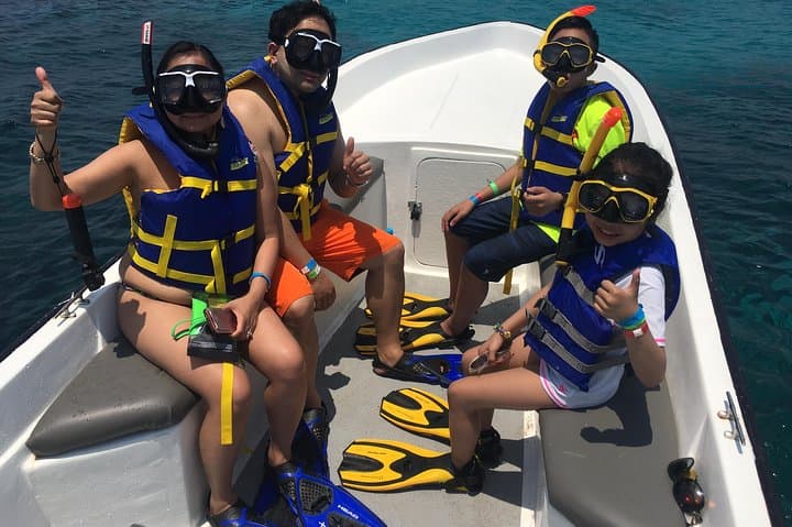 Roatan Eco-Park and Two-Reef Snorkel: Speedboat Reef Adventure from the Cruise Port photo 2
