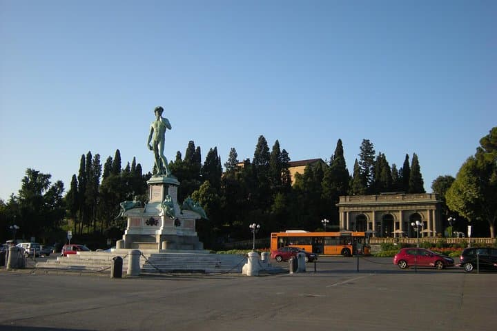 Florence Walking Tour: Ponte Vecchio to Piazzale Michelangelo & San Miniato al Monte photo 5