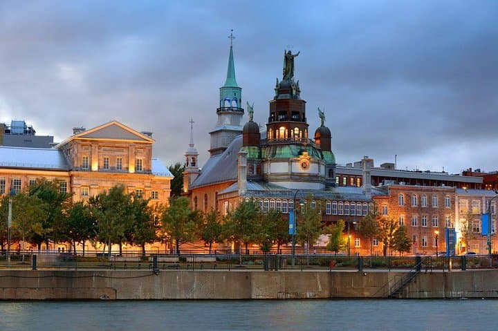 Montreal Sunset Gourmet Dinner Cruise on the St. Lawrence — DJ & Dancing Aboard photo 6