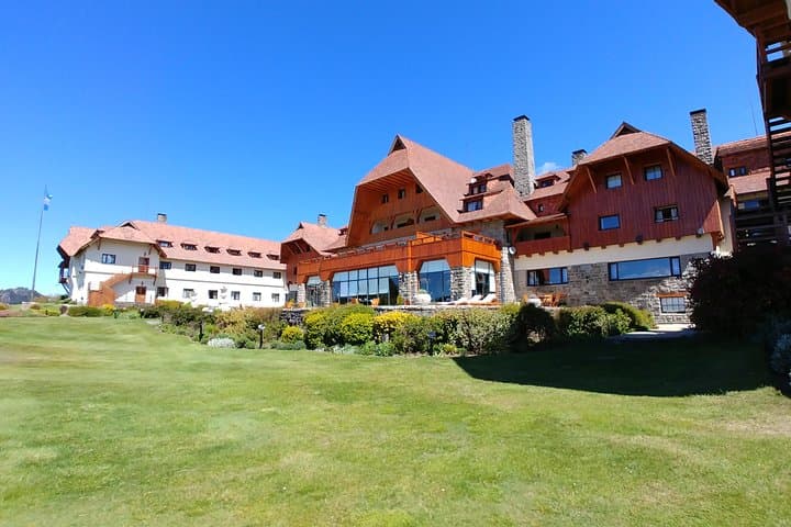 Llao Llao Trekking Tour: Easy Patagonian Hike with Nahuel Huapi Views photo 4