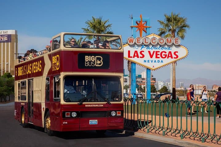 Las Vegas All-Inclusive Pass — 45+ Attractions & Helicopter Night Flight photo 4