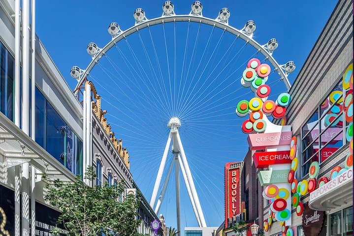 Las Vegas All-Inclusive Pass — 45+ Attractions & Helicopter Night Flight photo 5