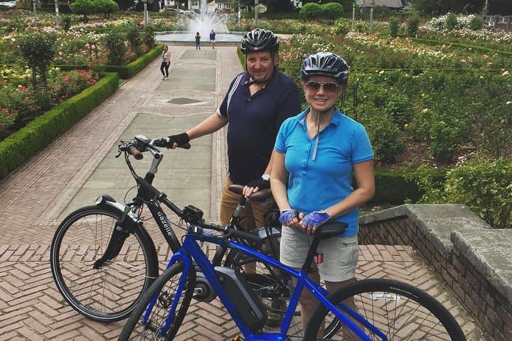 Portland by eBike: Private 2.5‑Hour City Tour of Neighborhoods & Food Carts photo 3