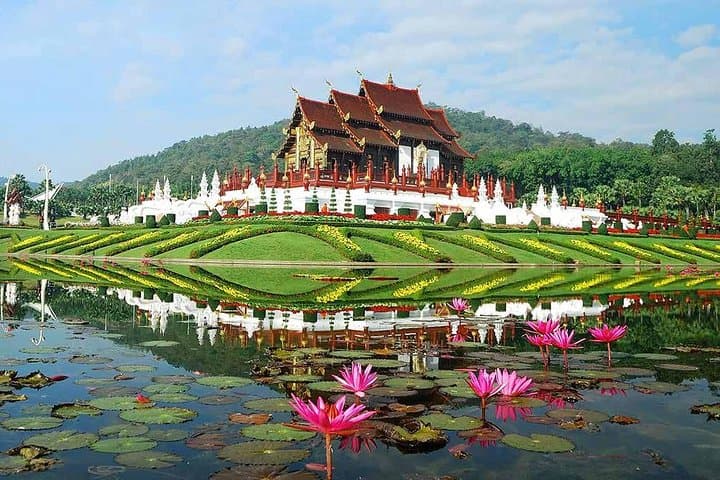 Doi Suthep & Phu Ping Palace Half-Day Cultural Tour from Chiang Mai