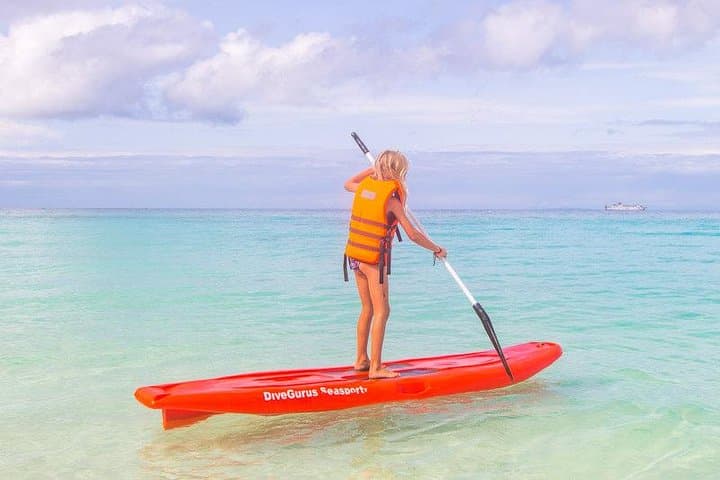 Boracay Paddle Board: Family-Friendly Stand-Up Paddleboarding on White Beach photo 3