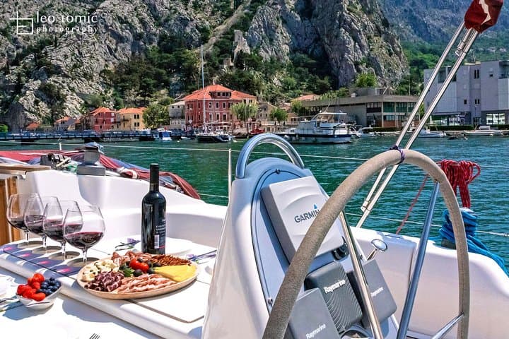 Sail to Brač: Full-Day Private Trip from Omiš — Snorkel, SUP & Pučišća photo 2