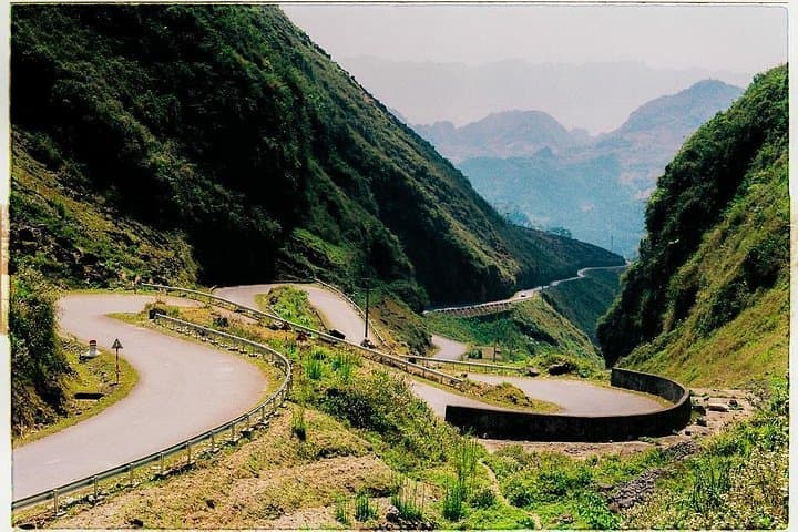 Ha Giang 5-Day Trek: Ma Pi Leng, Dong Van & Ethnic Village Trails photo 6