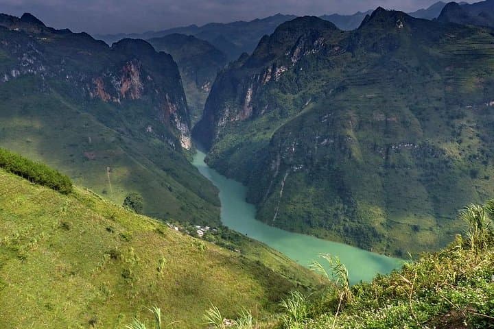 Ha Giang Discovery Tour: 3-Day Dong Van Karst & Ma Pi Leng Pass Adventure photo 3