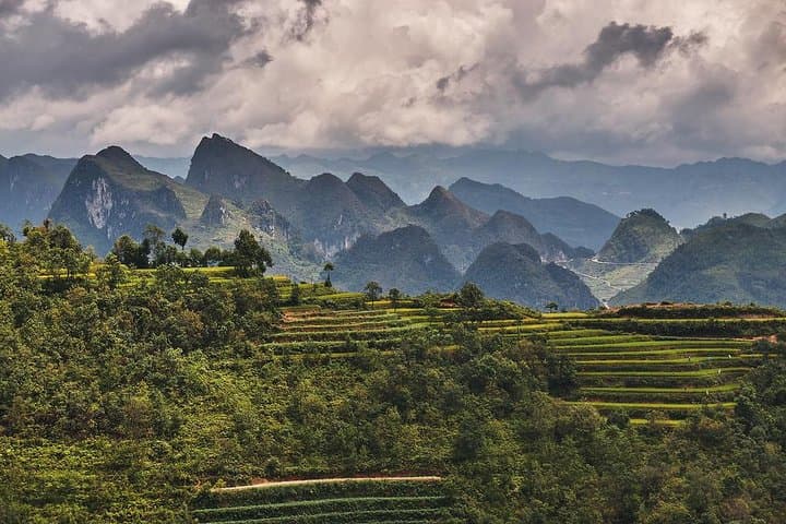 Ha Giang Discovery Tour: 3-Day Dong Van Karst & Ma Pi Leng Pass Adventure