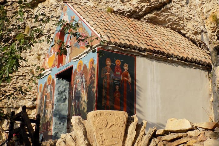 Prohodna 'God's Eyes' & Zlatna Panega Day Trip from Sofia — Iskar Gorge Hike photo 3