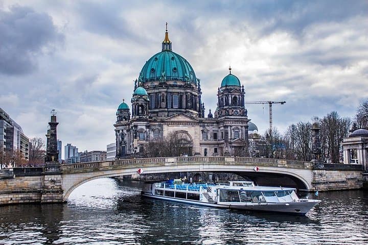 Private 4-Hour Berlin Highlights Tour — Guided City Drive with Hotel Pickup photo 6