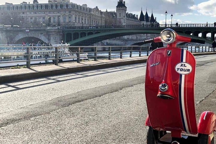 Paris Segway Tour: 120-Minute Ride from Louvre to Eiffel photo 5