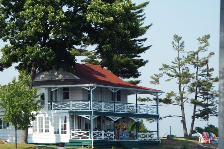 2-Hour Thousand Islands Cruise on the St. Lawrence — No Passport Required photo 6
