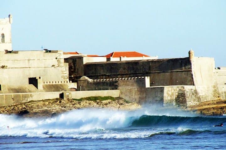 Surf Lesson on Praia de Carcavelos: Learn to Ride Lisbon's Atlantic Waves photo 4