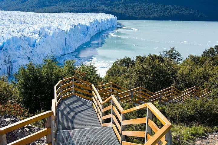 Full-Day Puerto Natales to Perito Moreno Glacier Transfer & Viewing photo 4