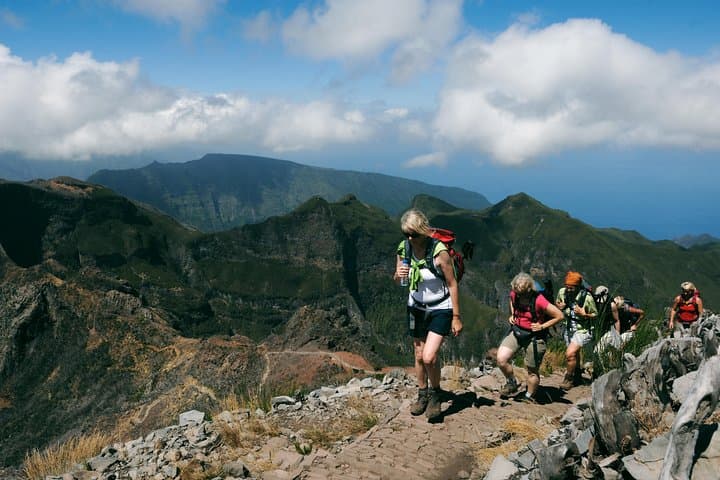 Pico do Arieiro to Pico Ruivo: Hike Madeira's Highest Peaks photo 3