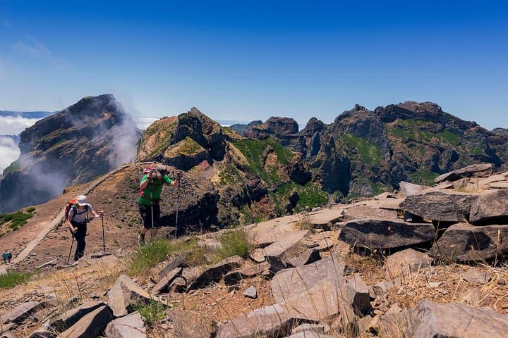 Pico do Arieiro to Pico Ruivo: Hike Madeira's Highest Peaks photo 5