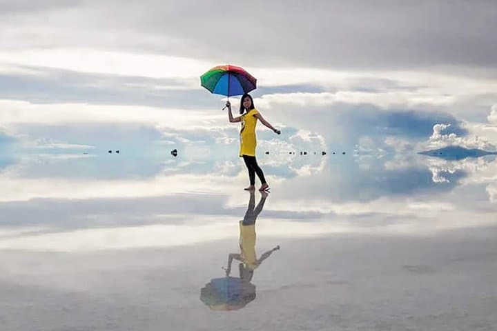 3-Day Uyuni Adventure: Salt Flats, Altiplano Lagoons & Surreal Deserts photo 3