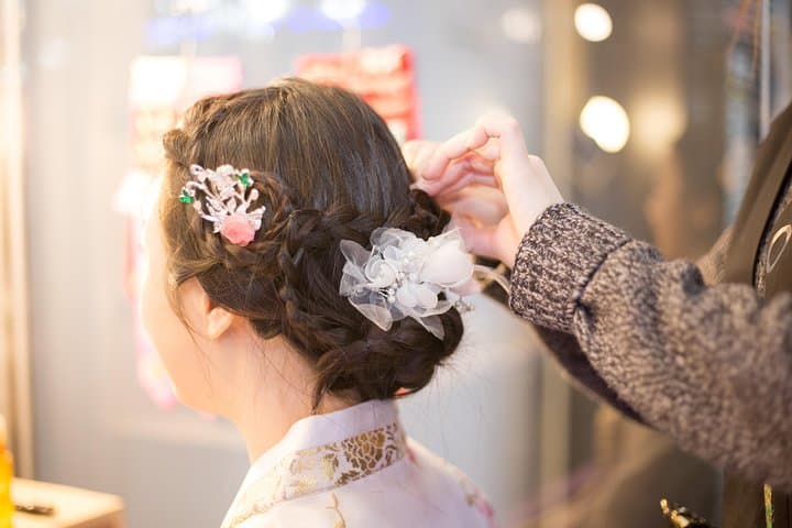 Wear a Hanbok at Gyeongbokgung: Premium Hanbok Rental & Cultural Styling in Seoul photo 4