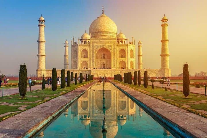 Overnight Agra Taj Mahal Tour from Delhi — 2-Day Private Experience photo 4