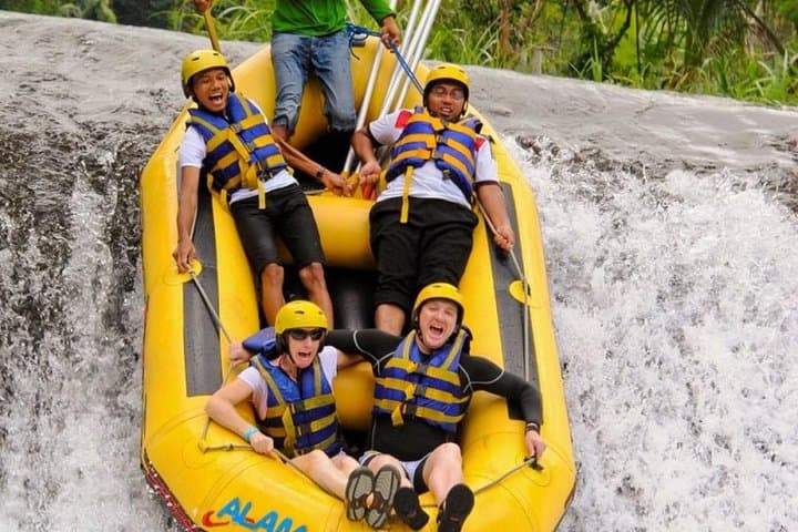 Telaga Waja White River Rafting — 16km Bali Rapids Adventure photo 4
