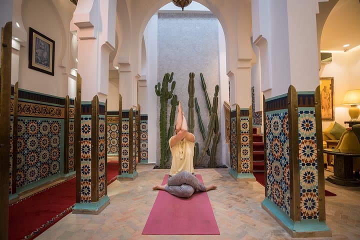 Express Yoga at La Maison Arabe: Rooftop & Pool Sessions in Marrakech