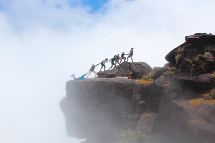 Mount Roraima Trekking Expedition: 9-Day Lost World Trek from Santa Elena photo 3
