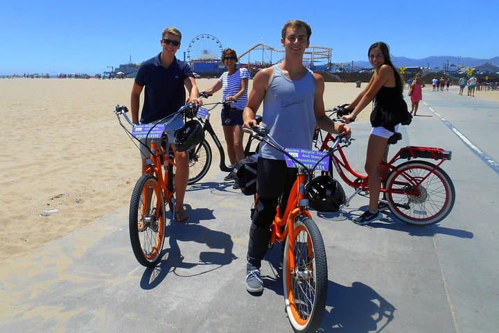Electric Bike Tour of Santa Monica and Venice Beach — Small-Group Coastal Ride photo 1