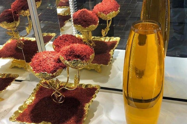 Bargains and Aromas: A Walking Tour of Dubai's Gold, Spice, and Textile Souks photo 3