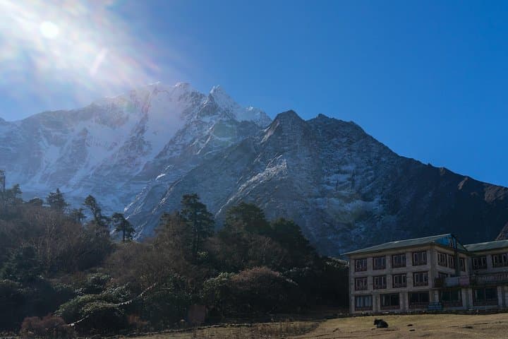 14-Day Everest Base Camp Trek from Kathmandu — All-Inclusive Guide photo 5