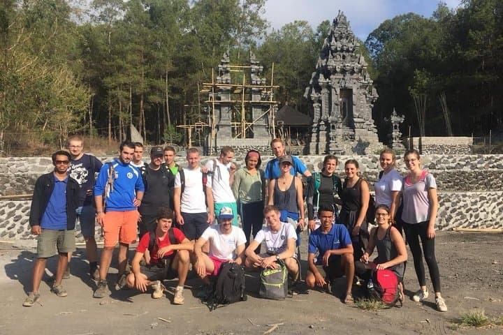 Batur Sunrise & Swim: Mt. Batur Trek, Hot Springs & Breakfast in Kintamani photo 5