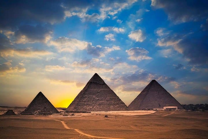 2-Day Cairo & Giza Highlights: Pyramids, Egyptian Museum and the Citadel