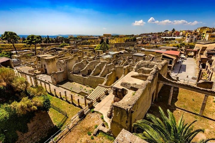 Full-Day Tour: Herculaneum, Pompeii & Sorrento From Naples photo 4