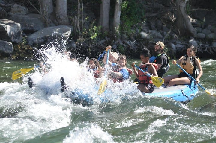 Paddles and Pints: Wenatchee River Whitewater Rafting and Brewery Tour photo 3