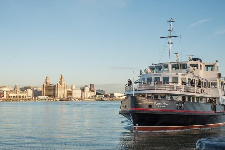Mersey River Explorer: Liverpool River Cruise & Open-Top Bus Tour