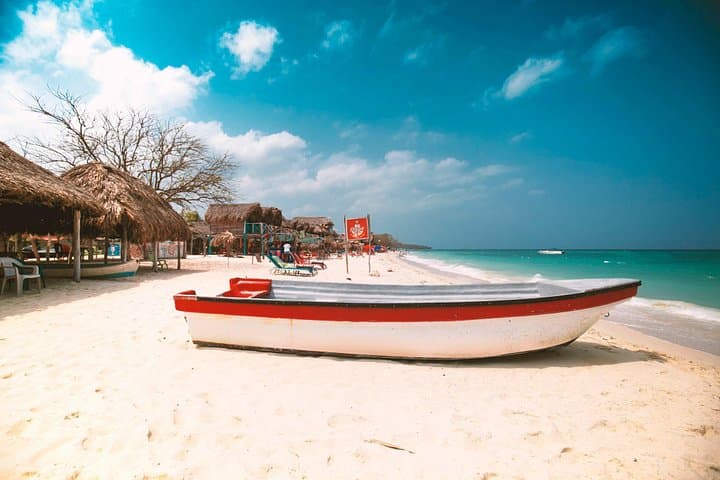 Playa Blanca Private Tour from Cartagena — Full-Day Barú Beach Escape photo 4