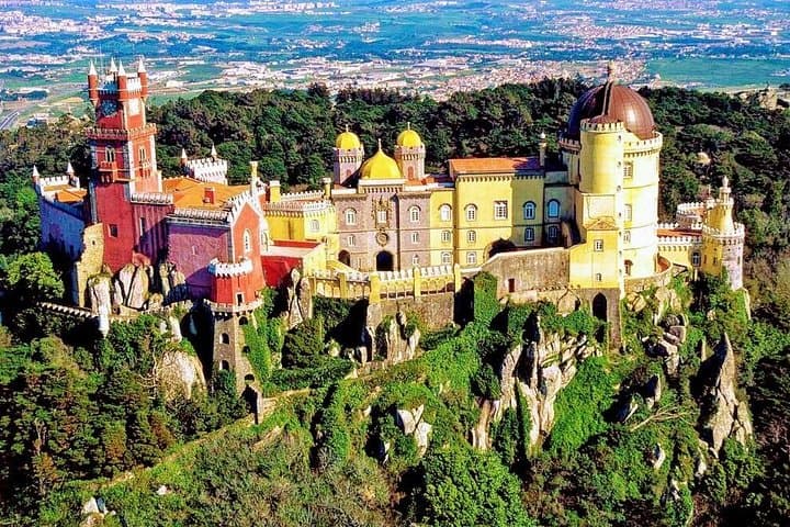 Sintra Day Trip: Pena Palace, Cabo da Roca & Cascais Private Tour from Lisbon