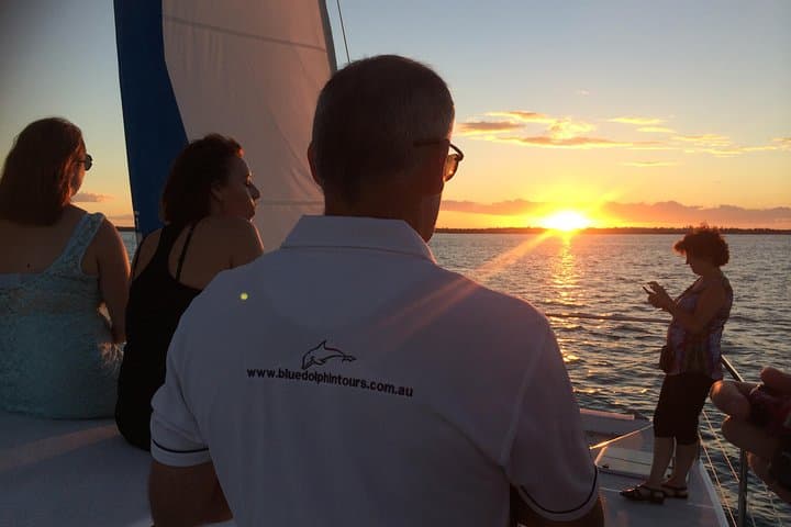Hervey Bay Champagne Sunset Sail — Fraser Island Sunset Cruise photo 4
