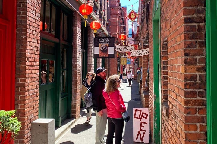 Explore Hidden Gems in Victoria: Local Old Town Walking Tour