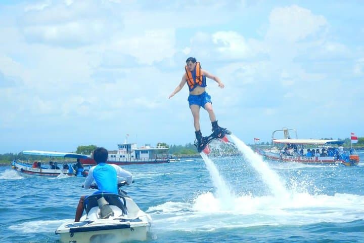 Nusa Dua Flyboard and Parasailing: Jet-Powered Watersport Package photo 6