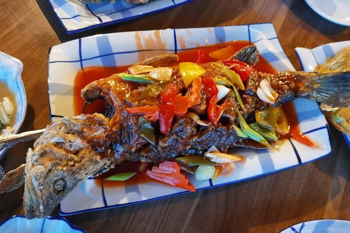 Batam Full-Day Highlights: Barelang Bridge, Maha Vihara & Local Seafood photo 3