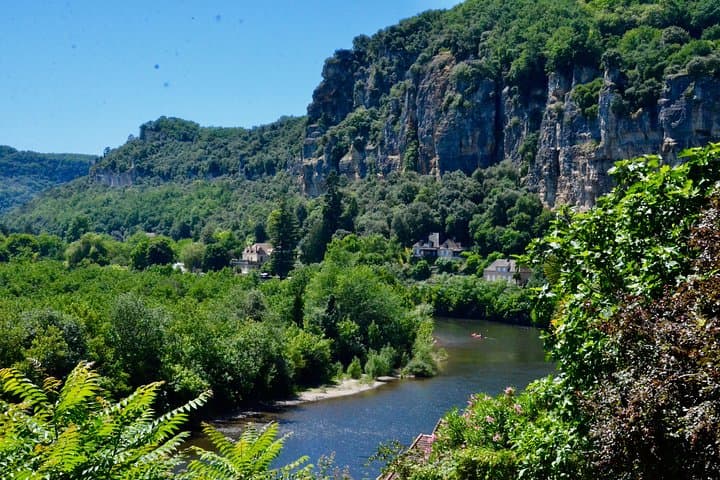 Canoe the Dordogne from Vitrac: Riverside Castles, Swimming and Village Stops photo 4