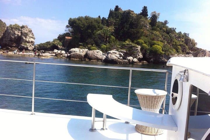 Isola Bella Mini Cruise from Taormina: 2-Hour Coast-to-Coast Snorkel Tour photo 4