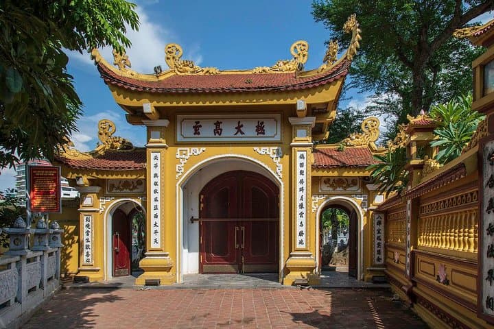 Hanoi City 1-Day Cultural Tour: Ho Chi Minh Mausoleum, Temple of Literature & Old Quarter Cyclo Ride photo 5